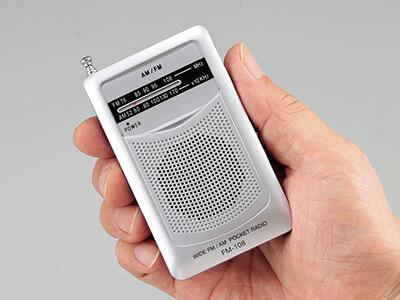 ワイドFM機能搭載 AM・FMポケットラジオ