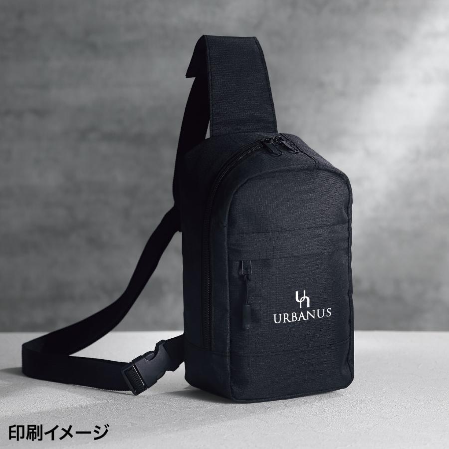 ファスナーポケット付きワンショルダーバッグ